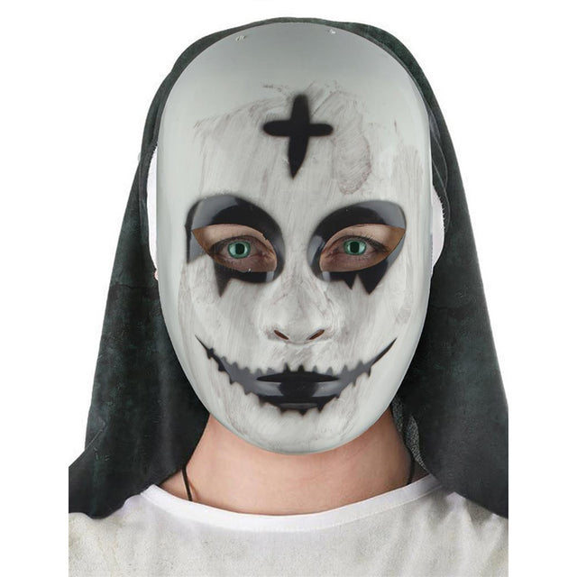 Masker scary nurse